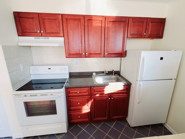 Building Photo - 69 Cove Rd Unit 18