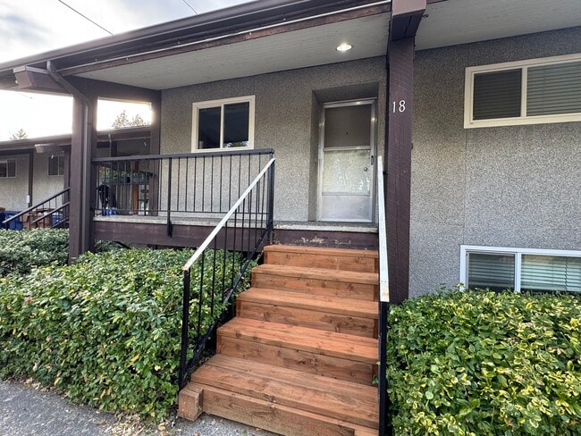 Photo - 2921 E 32nd Ave Unidad 18