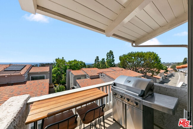 Building Photo - 28206 Rey De Copas Ln