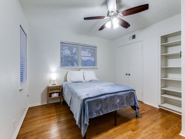 Photo - 306 Thompson Dr