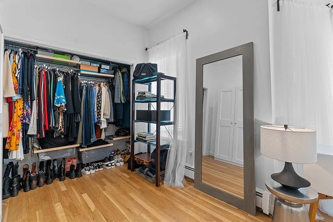 Photo - 402 E 7th St Unit 2