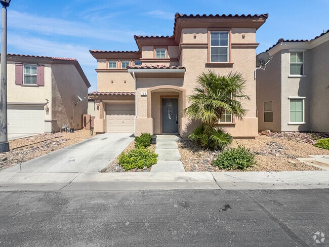 Building Photo - Charming 3-Bedroom, 2.5-Bath Home in a Des...