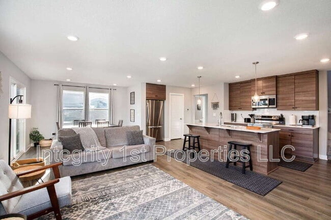 Photo - 13316 W 180th St