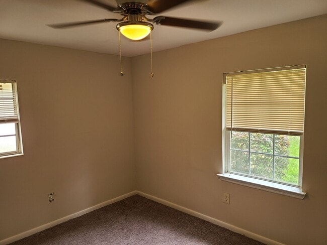 Photo - 2112 Melanie Dr