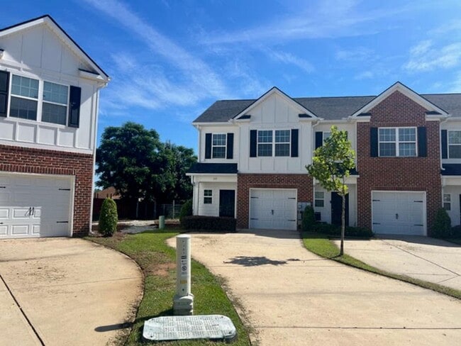 Building Photo - 729 Benelli Ct