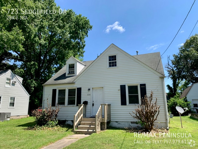 Building Photo - 723 Sedgefield Dr Rental
