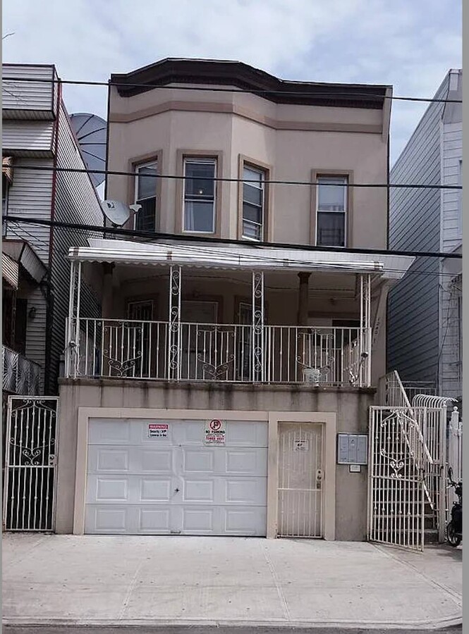 Photo - 1240 St Lawrence Ave Apartment Unit 2