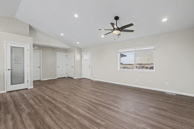 Photo - 1905 Tioga Ln