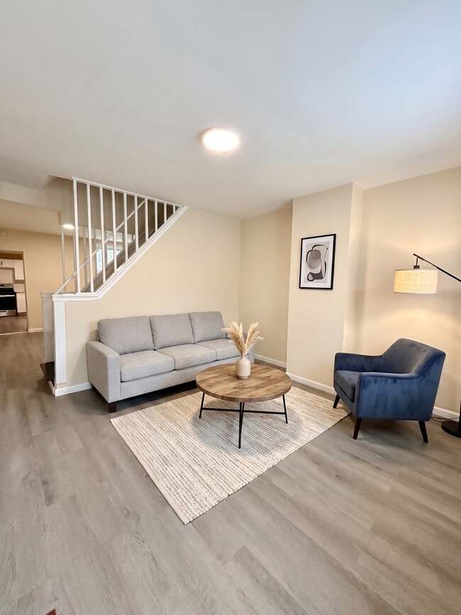 Building Photo - 1920 Brunner St