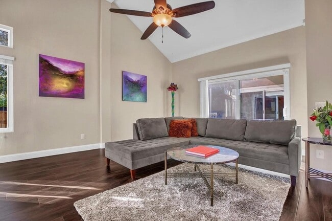 Photo - 5915 Smoke Glass Trail