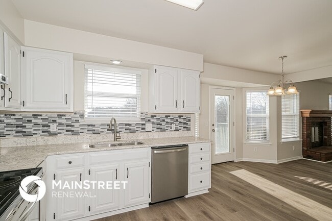 Photo - 87 Four Winds Dr