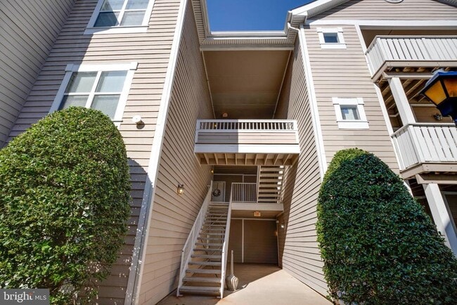 Building Photo - 14302 Rosy Ln Unit 22