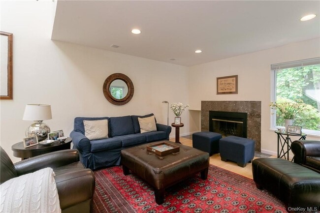 Photo - 118 Stone Bridge Square Unit 118