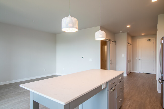 Photo - Avenir Apartments