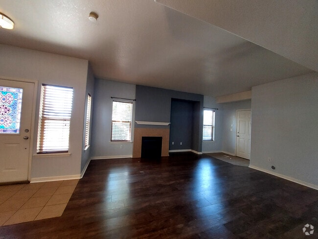 Building Photo - 5800 Tower Rd Unit #401 Rental