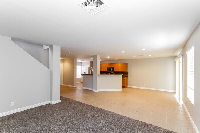 Photo - 733 Red Bark Ln