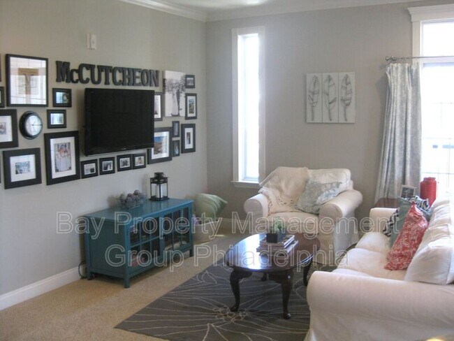 Photo - 300 W Elm St Unidad #2229 Rental