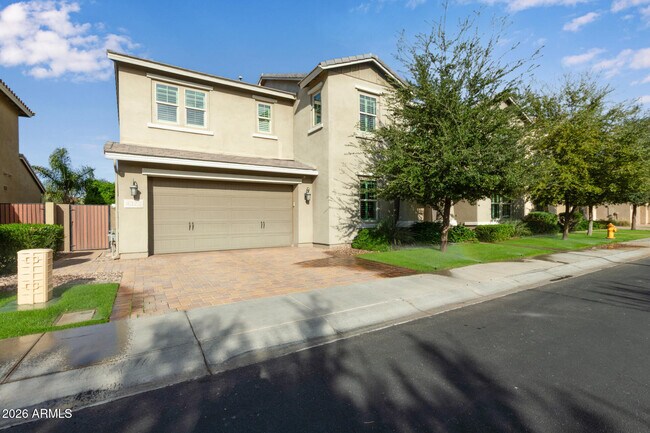 4322 S Gardenia Dr