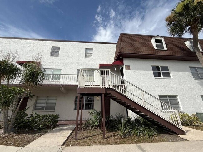 Building Photo - 9221 Tudor Dr Unit A105 Rental