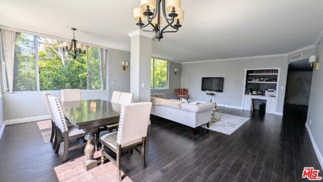 Photo - 412 N Palm Dr Unit 302