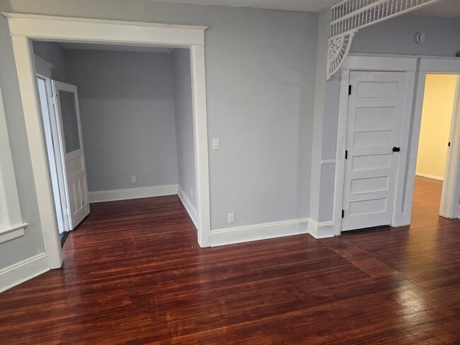 Photo - 1139 Crane St