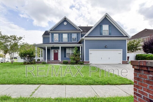 Photo - 813 Evelyn Way
