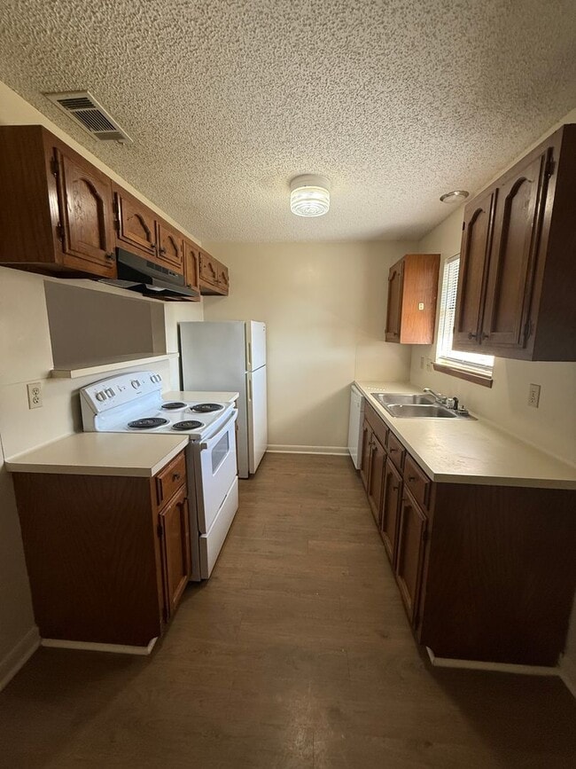 Photo - 2BD 2.5BA CONDO WITH WATER INCLUDED