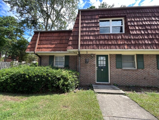 Building Photo - 1025 Carolina Rd Unit DD1 Rental