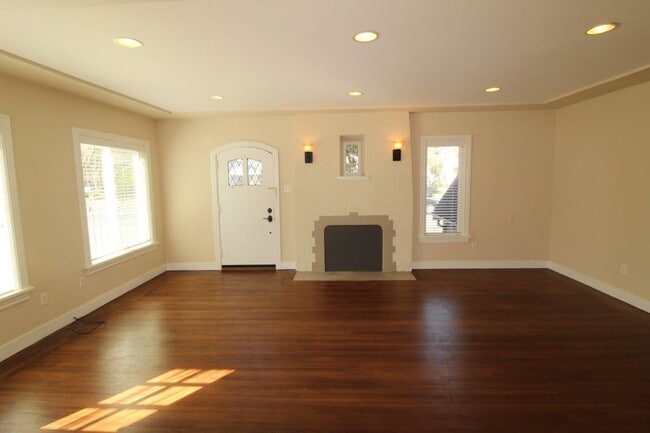 2816 Concord Blvd
