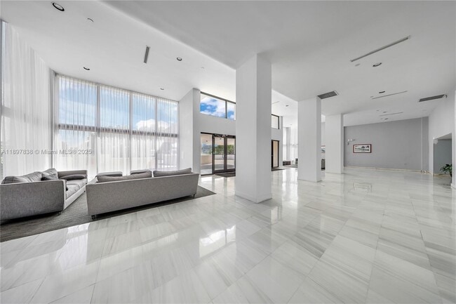 Photo - 801 N Venetian Dr Unidad 903