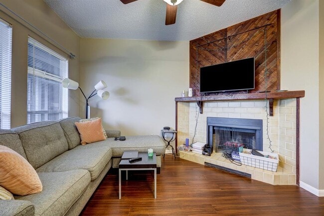 Photo - 2901 San Jacinto Blvd Unit 204