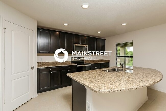 Photo - 5 Bedroom Pet-Friendly Home in Leesburg, F...
