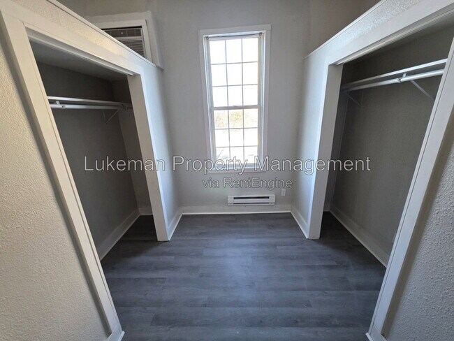 Photo - 1338 Portage Street