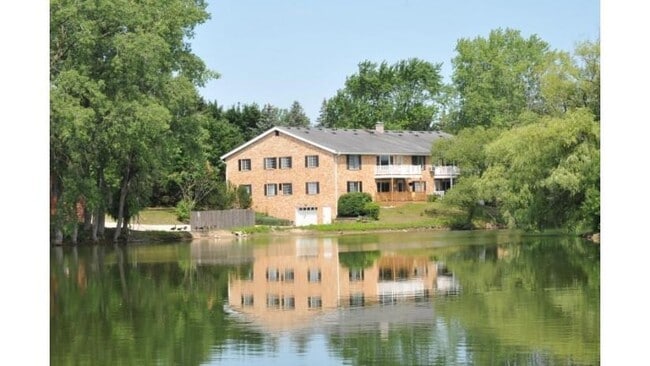 Photo - 524 Laurel Lake Rd