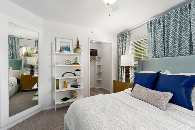 2BR, 1BA - 710SF - 1201 Park