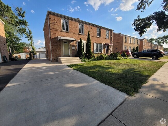 Building Photo - 1665 Stockton Ave Rental