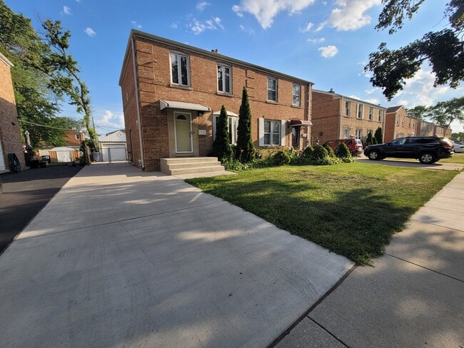 Building Photo - 1665 Stockton Ave Rental