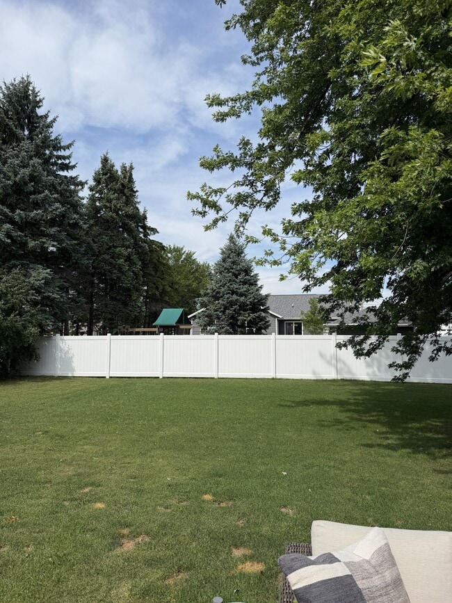 702 Hartzheim Dr