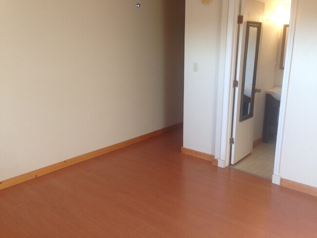 Photo - 1 Bedroom Condo in Fort Sanders near UT La... Unit ET404 BR1  (HODM)