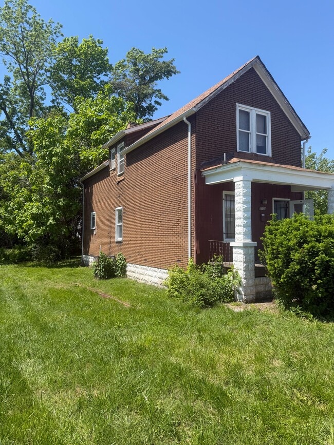 Photo - 2120 St Louis Ave