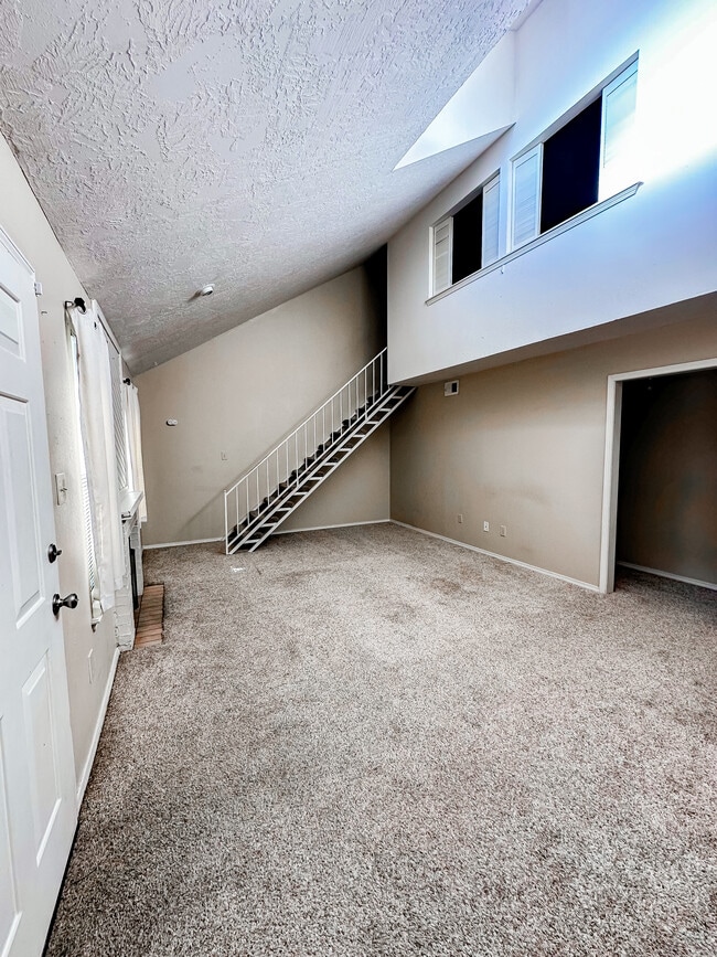 Photo - 6818 NW Willow Springs Dr