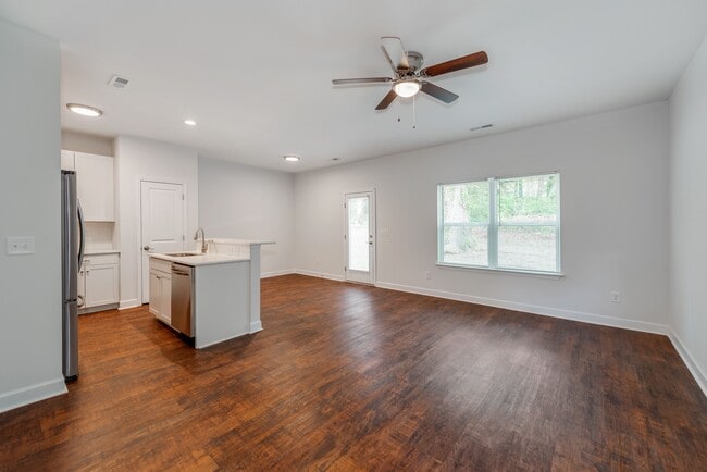 Photo - 910 N Ransom St