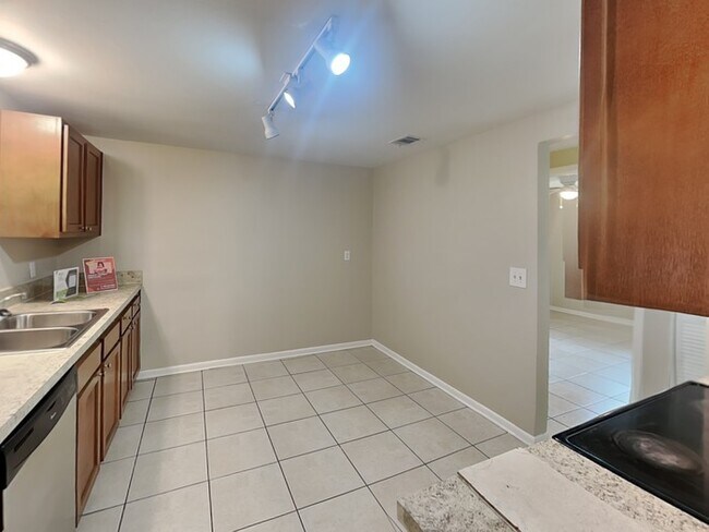 Photo - 6150 George Wood Ln W