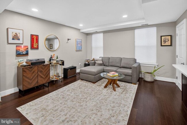 Building Photo - 1461 Girard St NW Unit 100