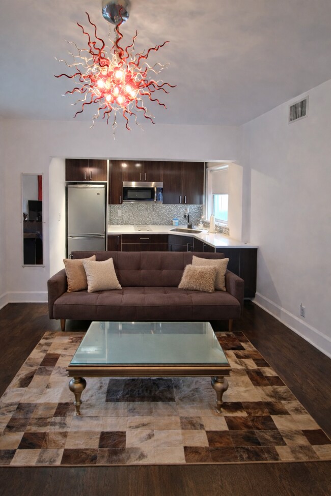 Living Room - 900 16th St Unit 305