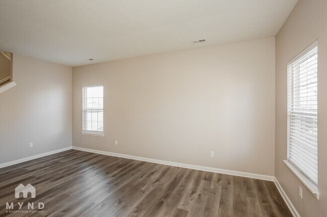 Photo - 115 Thistle Wood Dr