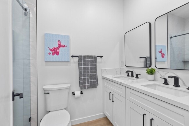 Photo - 5189 Alumni Pl