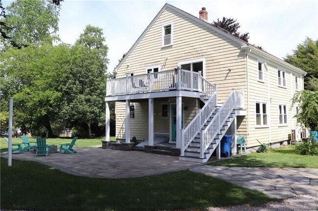 140 Maple Ave Unit 1