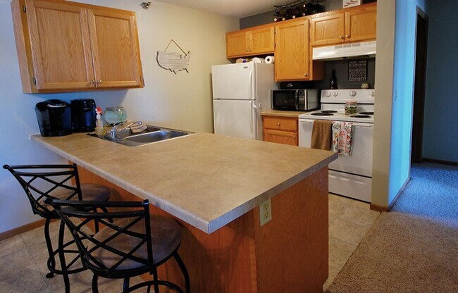 Photo - Stratford Square