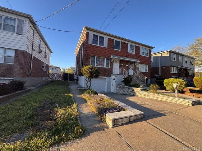 Building Photo - 147-49 28th Ave